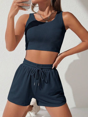 Ladies Comfortable Cut Top & Shorts Set