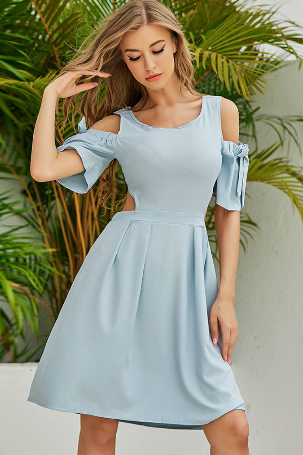 Ladies Elegant Off Shoulder Short Sleeve Flow Dress