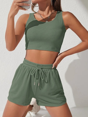 Ladies Comfortable Cut Top & Shorts Set