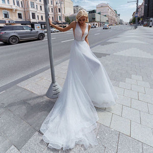 Ladies Elegant Sleeveless Princess Bridal Gown