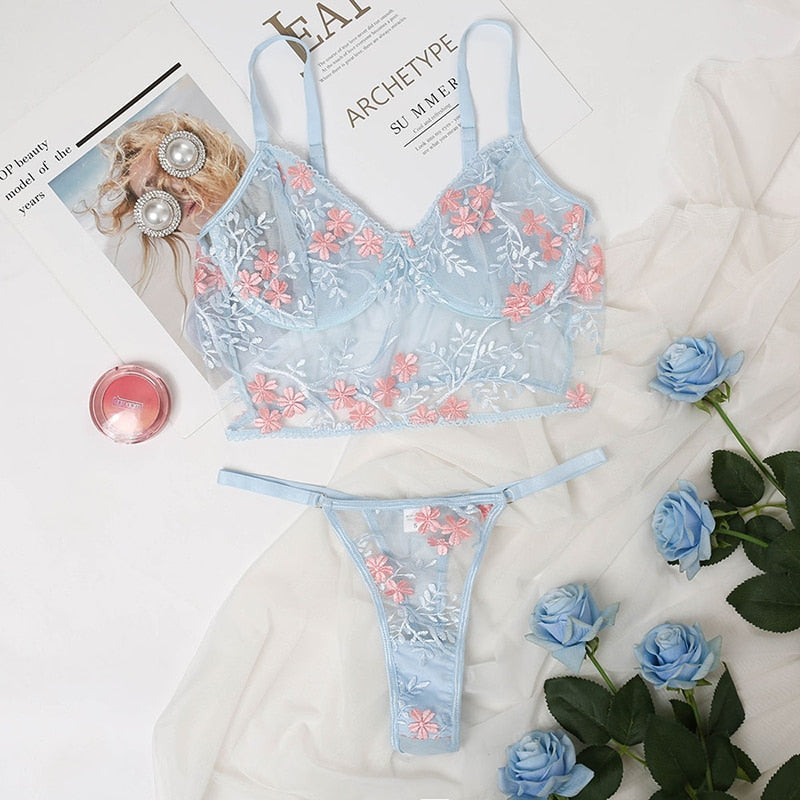 Ladies Sexy Floral Embroidery Lingerie Set